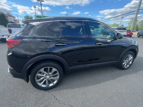 Certified 2022 Buick Encore GX Essence w/ Advanced Technology Package AWD/4WD image 8