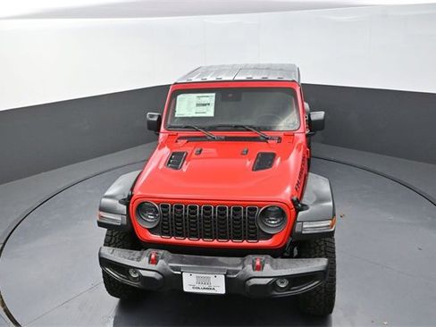 New 2025 Jeep Gladiator Rubicon w/ Convenience Group image 10