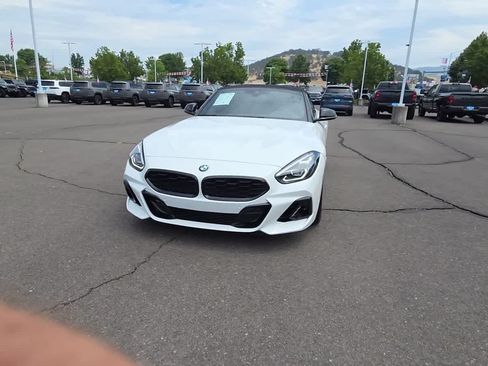 Used 2026 BMW Z4 sDrive30i RWD image 3