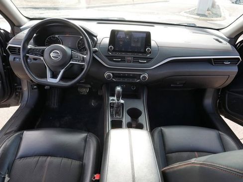 Used 2019 Nissan Altima 2.5 SR FWD image 22