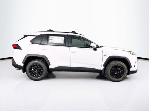 New 2025 Toyota RAV4 XLE image 5