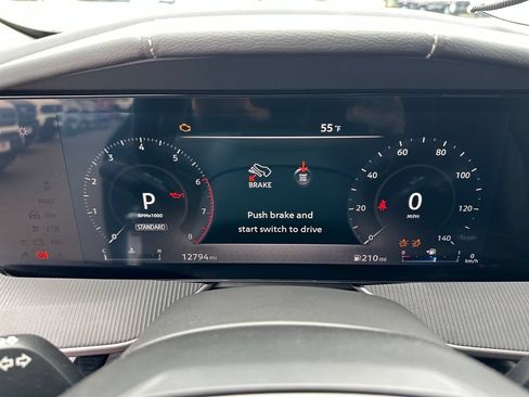 Used 2025 Nissan Murano SV AWD/4WD image 22