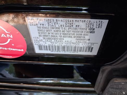 Used 2025 Nissan Sentra SV w/ All-Weather Package FWD image 30