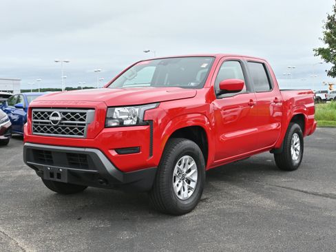 Certified 2024 Nissan Frontier SV image 4