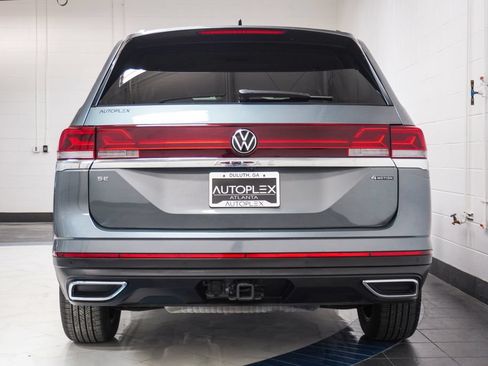 Used 2025 Volkswagen Atlas SE AWD/4WD image 44