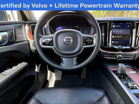Certified 2023 Volvo XC60 T8 Plus AWD/4WD image 7