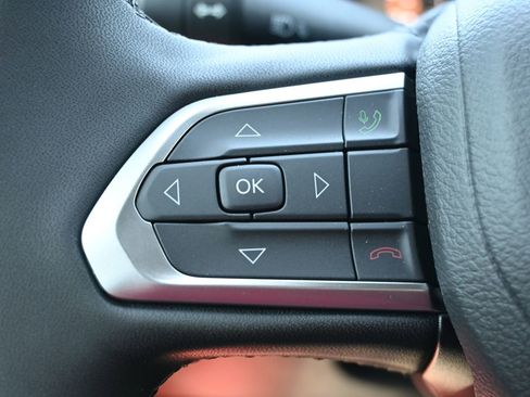 New 2026 Jeep Compass Latitude AWD/4WD image 8