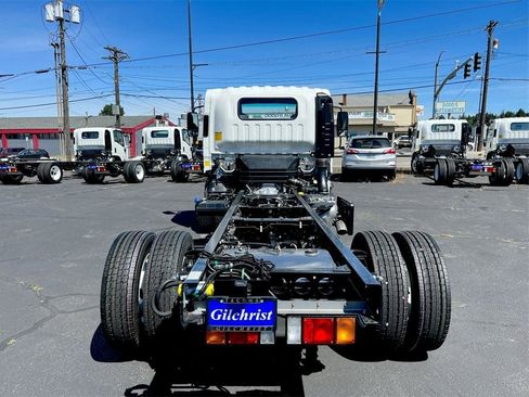 New 2024 Chevrolet Low Cab Forward 5500XD image 24