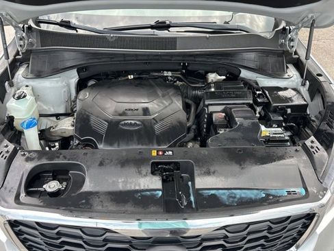 Used 2019 Kia Sorento AWD V6 image 21