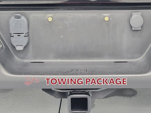 Used 2019 Ford F150 XLT w/ Equipment Group 302A Luxury AWD/4WD image 29
