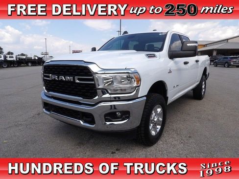 Used 2024 RAM 2500 Big Horn w/ Off Road Package AWD/4WD image 1