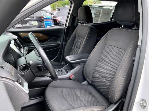 Used 2020 GMC Terrain SLE w/ Driver Convenience Package FWD image 22