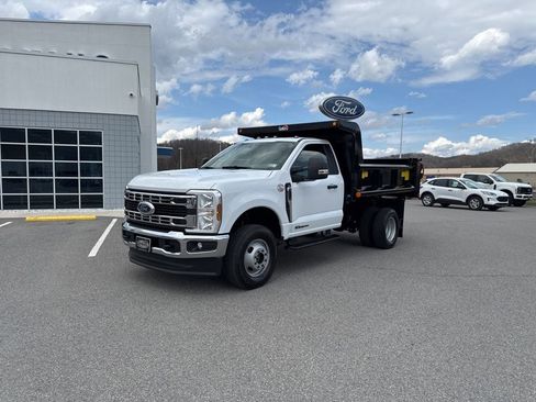 New 2026 Ford F350 XL w/ XL Chrome Package AWD/4WD image 4