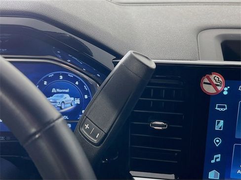 Used 2025 Chevrolet Silverado 1500 LT image 22