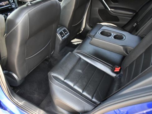Used 2015 Volkswagen Golf R 4-Door AWD/4WD image 27