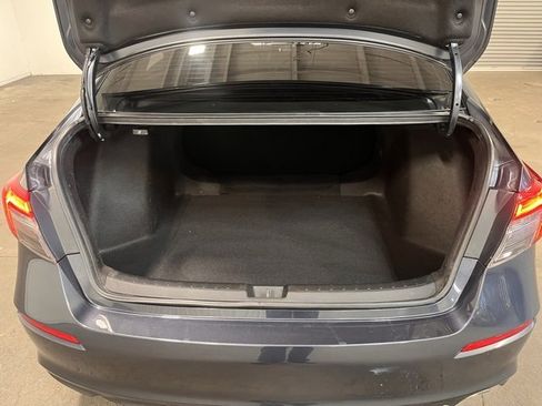 Used 2023 Honda Civic Sport image 16