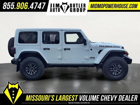 Used 2025 Jeep Wrangler Unlimited Rubicon AWD/4WD image 2