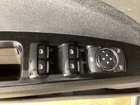 Used 2014 Ford Fusion SE FWD image 17