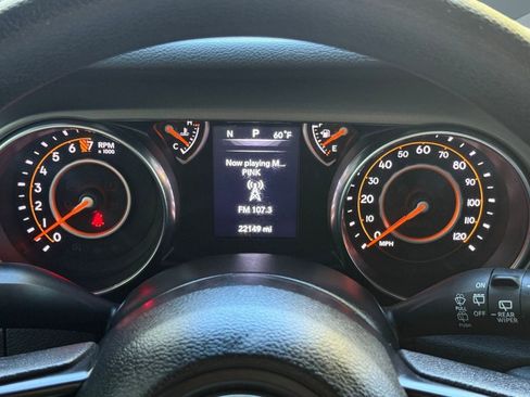 Used 2022 Jeep Wrangler Sport image 17