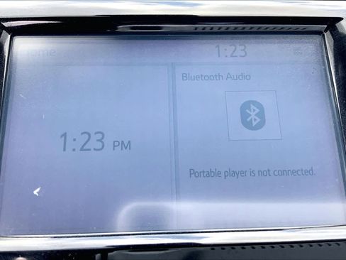 Used 2019 Toyota Camry SE image 35