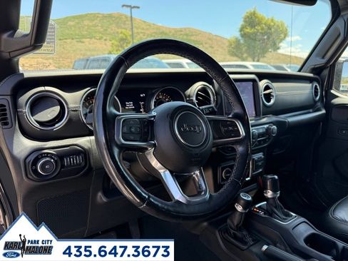 Used 2020 Jeep Wrangler Unlimited Sahara AWD/4WD image 11