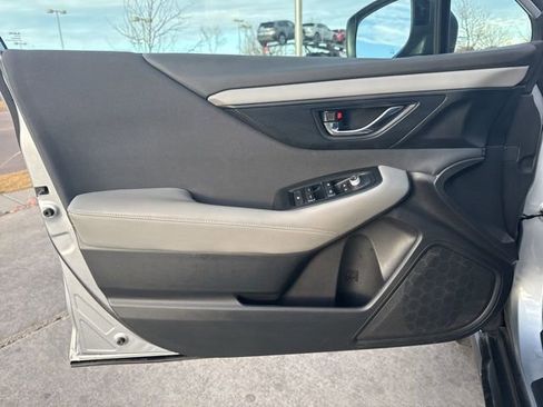 Used 2025 Subaru Outback Premium image 22