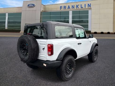 New 2026 Ford Bronco 2-Door w/ Sasquatch Package AWD/4WD image 7