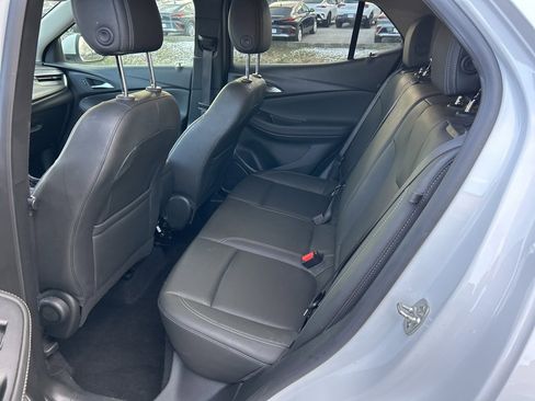 Used 2024 Buick Encore GX Sport Touring image 10