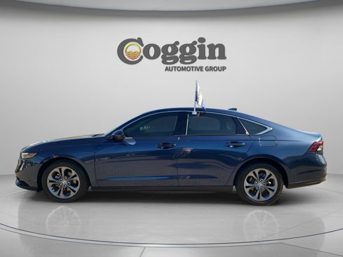 Certified 2024 Honda Accord EX image 3