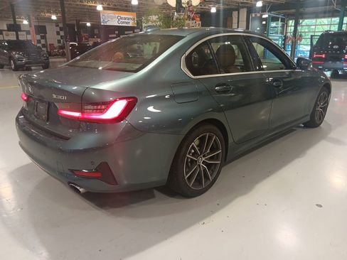 Used 2021 BMW 330i xDrive Sedan w/ Executive Package AWD/4WD image 6