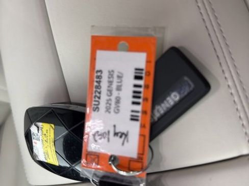 Used 2025 Genesis GV80 3.5T Prestige image 28