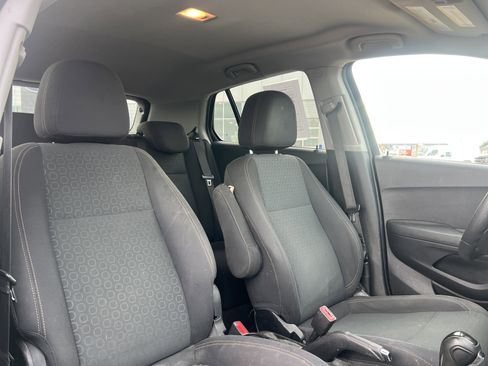 Used 2020 Chevrolet Trax LS w/ Tint and Cruise Package image 16