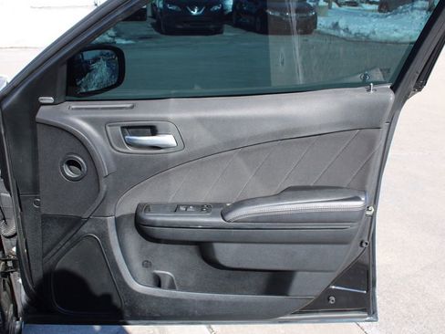 Used 2018 Dodge Charger GT w/ Blacktop Package image 18