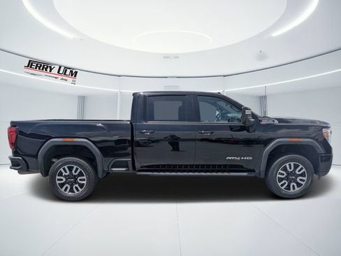 Used 2022 GMC Sierra 2500 AT4 w/ AT4 Premium Plus Package AWD/4WD image 2