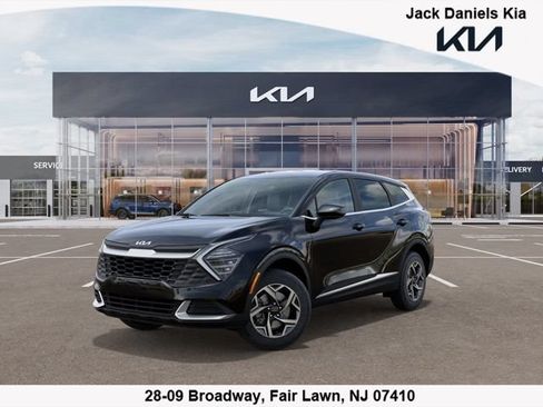 Certified 2025 Kia Sportage LX AWD/4WD image 1