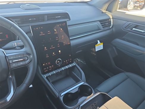 New 2026 GMC Terrain AT4 w/ Convenience Package III image 22