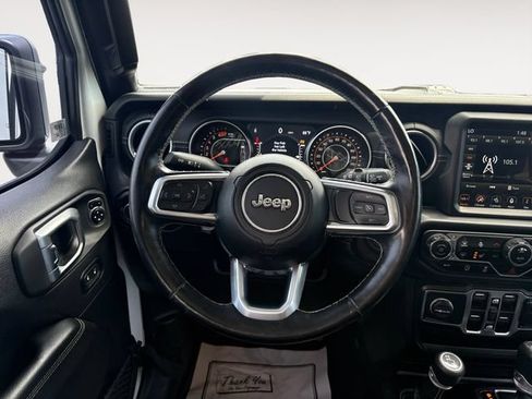 Used 2020 Jeep Wrangler Unlimited Sahara w/ Dual Top Group AWD/4WD image 12