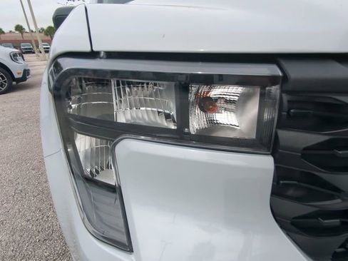 New 2025 Ford Maverick XLT image 11