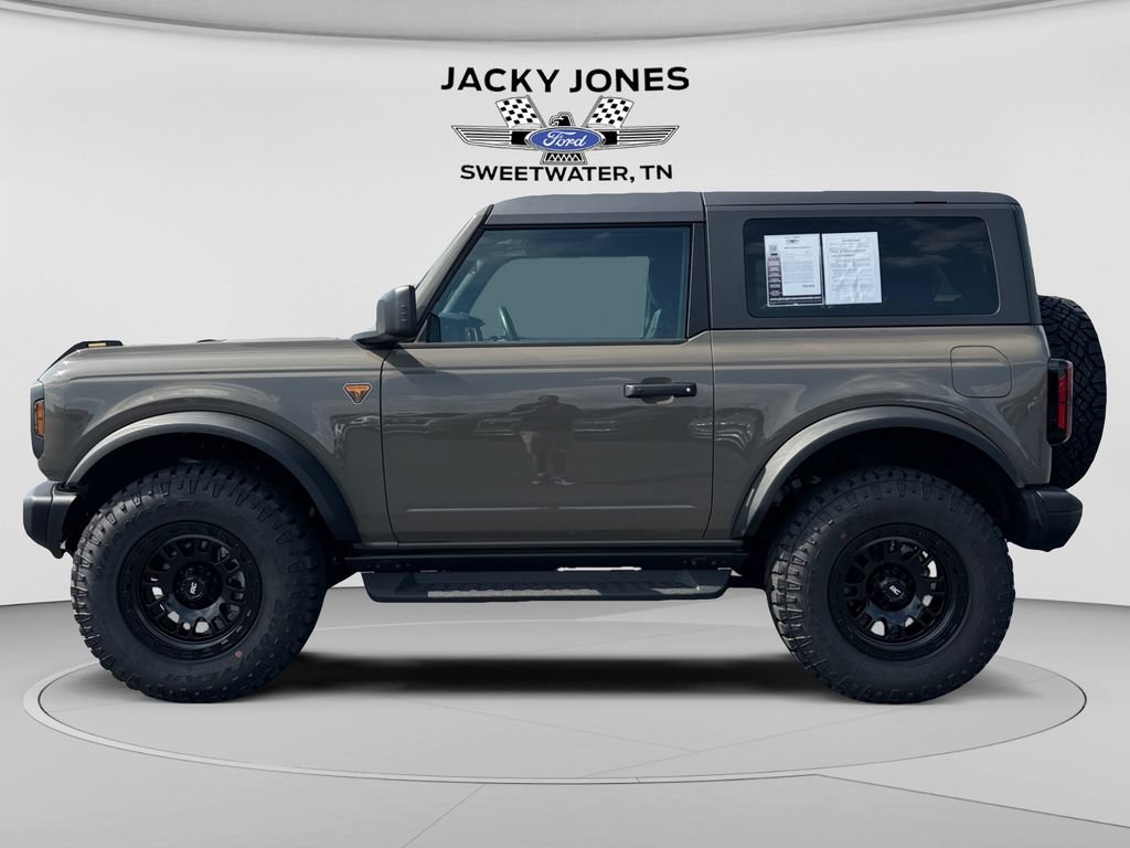 Used 2025 Ford Bronco Badlands w/ Sasquatch Package AWD/4WD image 2