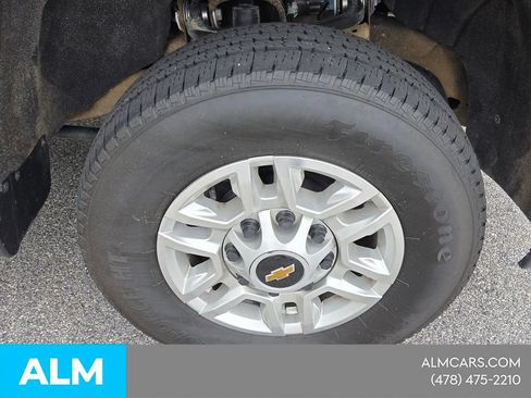 Used 2025 Chevrolet Silverado 2500 LT w/ Convenience Package AWD/4WD image 17