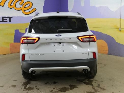 Used 2025 Ford Escape Platinum AWD/4WD image 3