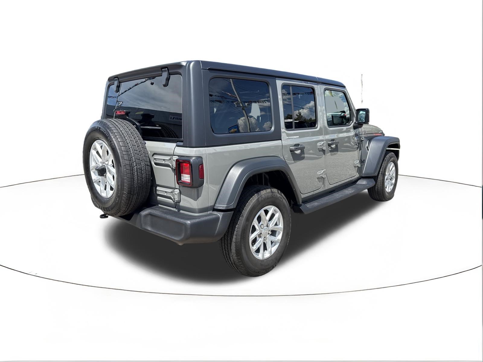 Used 2023 Jeep Wrangler Unlimited Sport AWD/4WD image 3