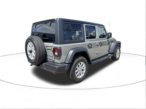 Used 2023 Jeep Wrangler Unlimited Sport AWD/4WD image 3
