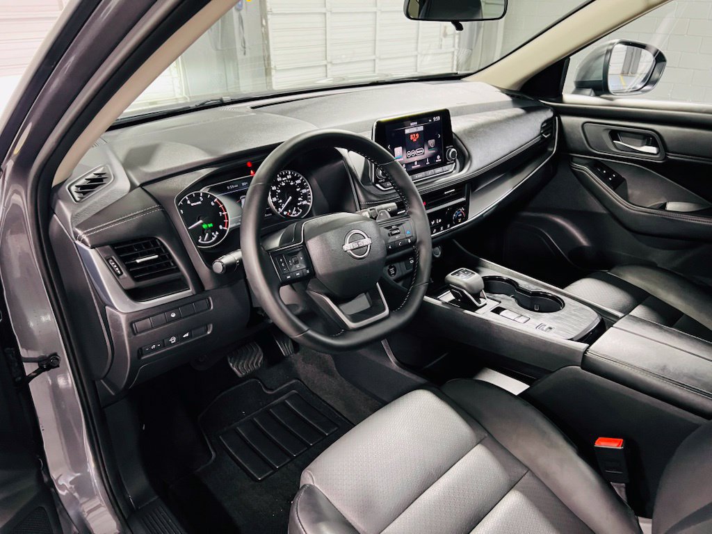 Used 2026 Nissan Rogue SV w/ SV Premium Package FWD image 23