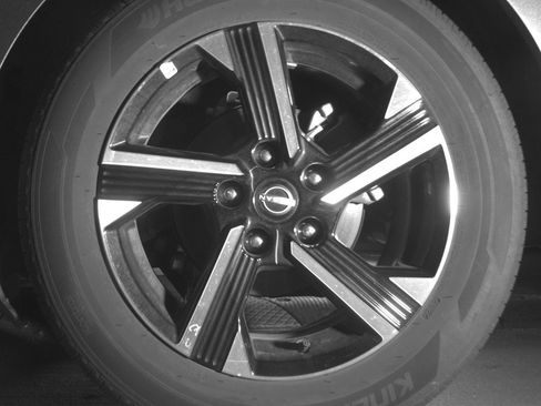 Used 2025 Nissan Sentra SV FWD image 14