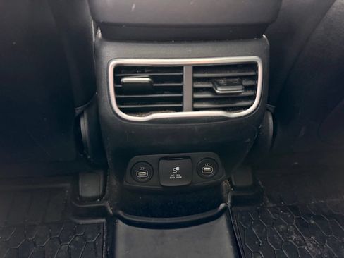 Used 2023 Hyundai Santa Fe Limited AWD/4WD image 38