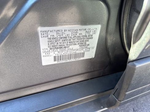 Used 2021 Nissan Kicks S image 31