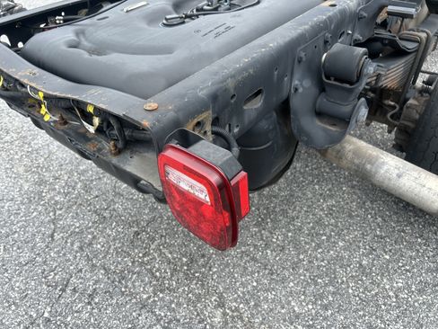 Used 2022 RAM 4500 Tradesman RWD image 38