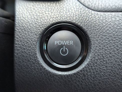 Used 2025 Toyota Camry SE w/ Convenience Package FWD image 16