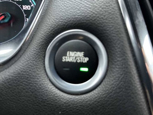 Certified 2023 Chevrolet Traverse RS image 16